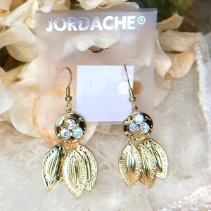 💍 Jordache Fashion Jewelry dangle leaf earrings